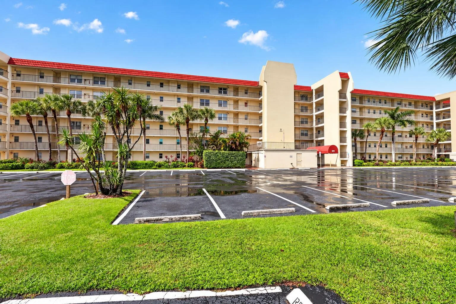 Poinciana Place Condo 1, 2, 8 And