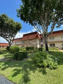 Greenway Village South Condo