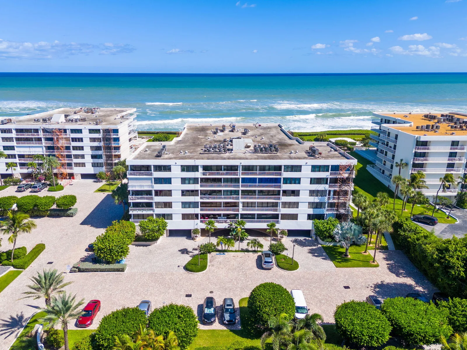 Dorchester Of Palm Beach Condo