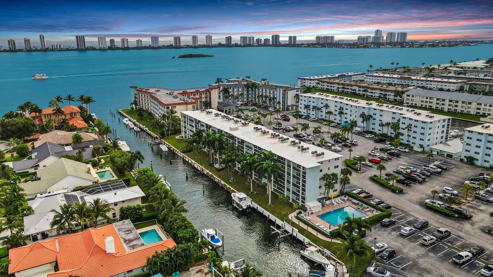 Schooner Bay Condo