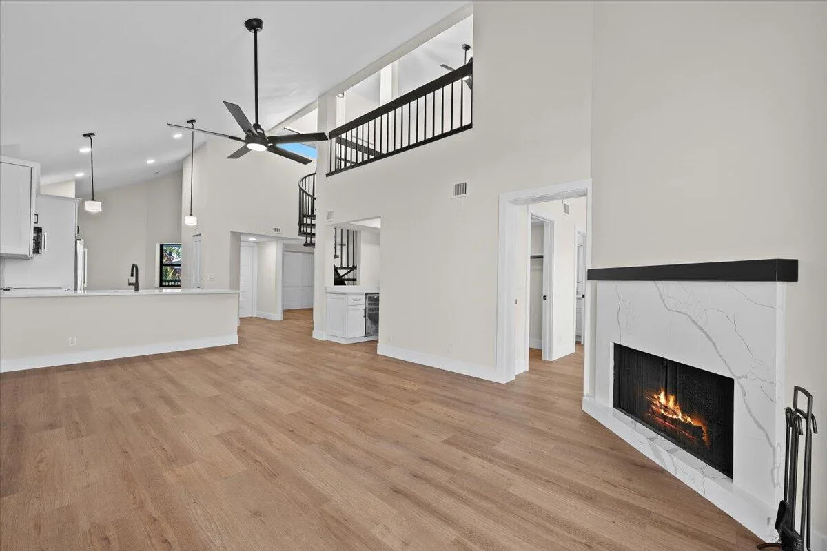Bay Colony Condo