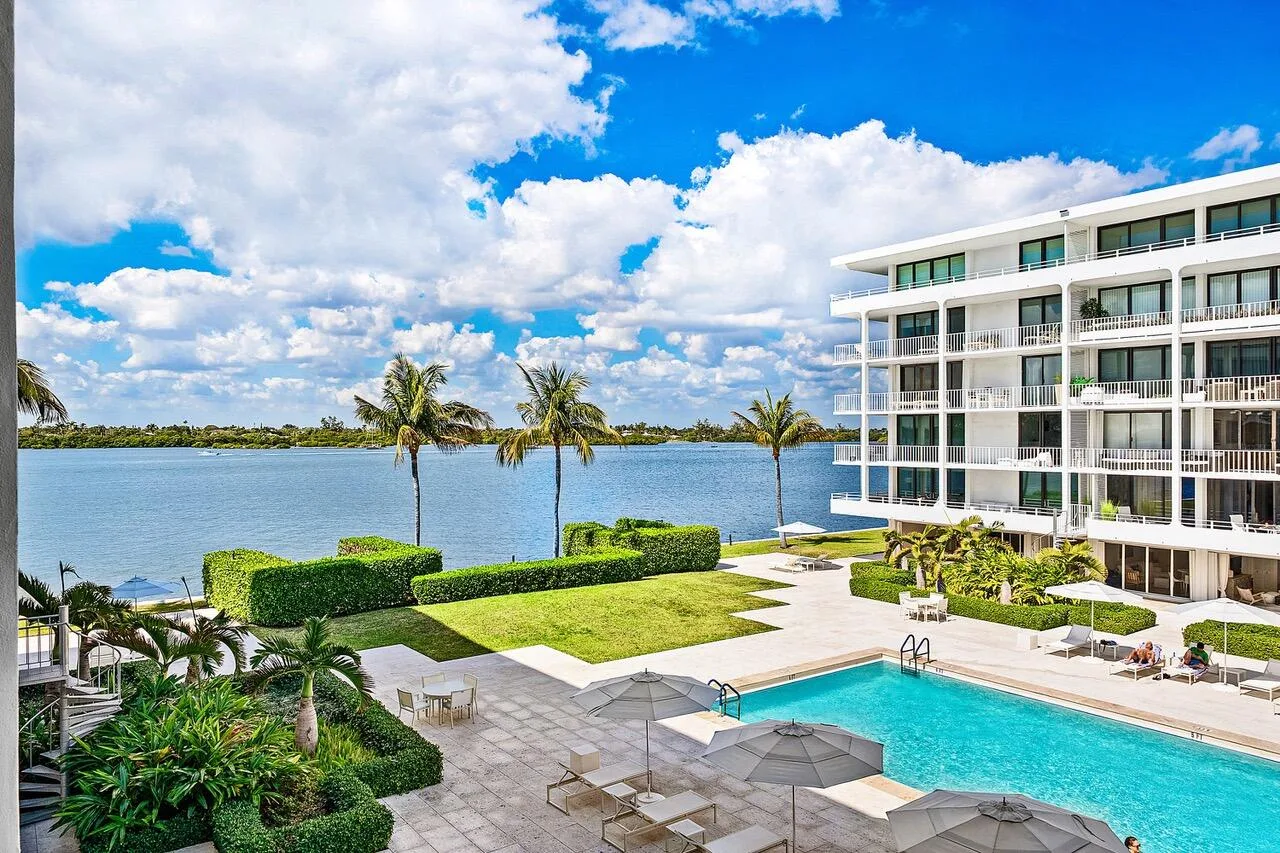 Cove Condo