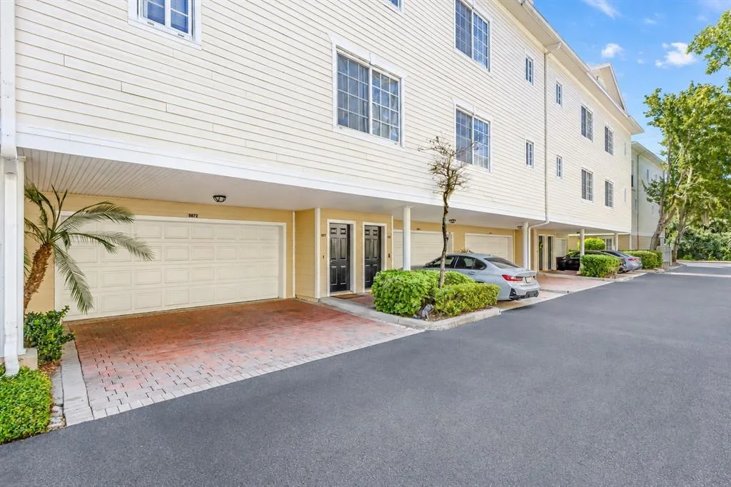 Arlington Park Condo