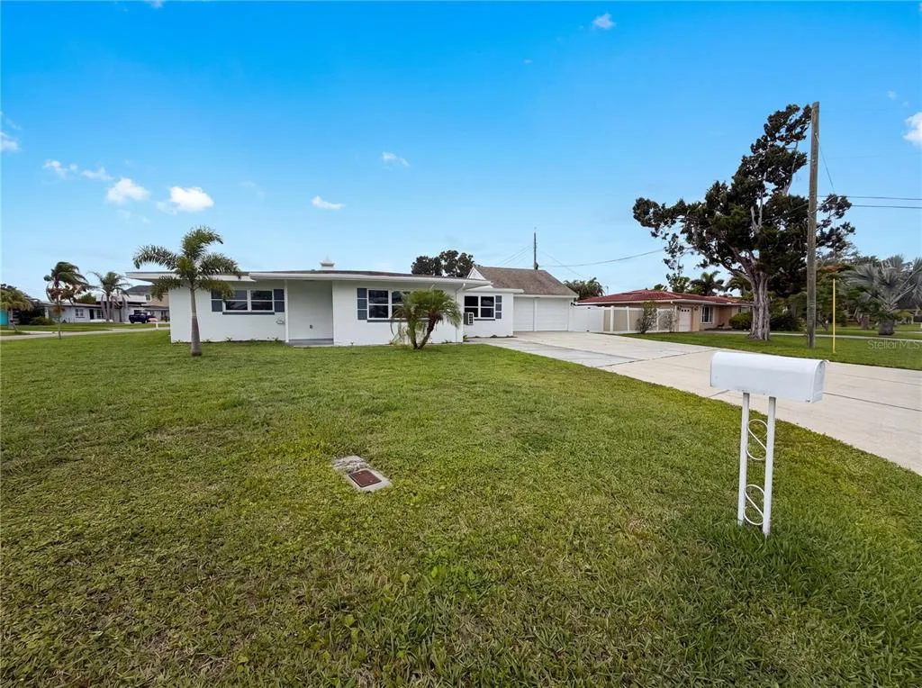 Baywood Shores 1st