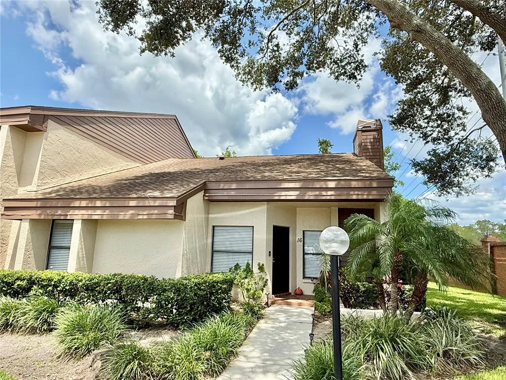 Countrybrook Condo