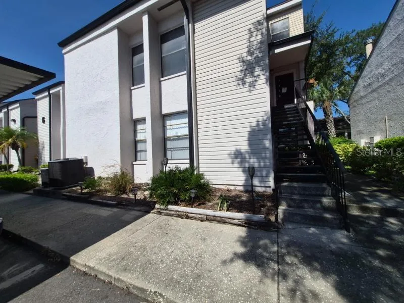 River Oaks Condo I