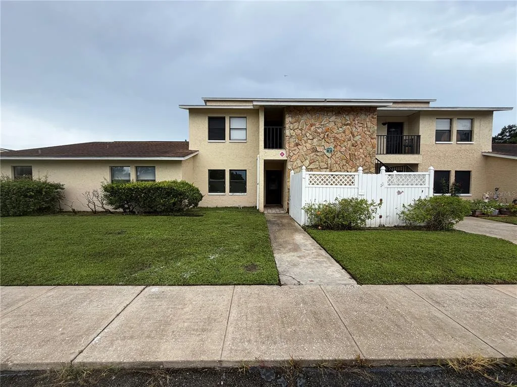 Outlook Village Condo