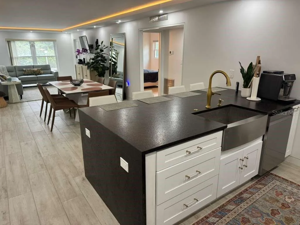 New Atlantis Club Condo
