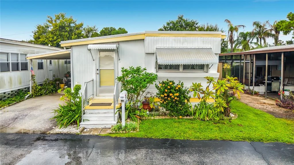 Suncoast Manor M/h Park