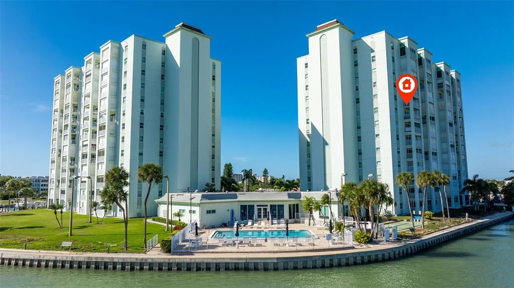 Three Palms Pointe Condo