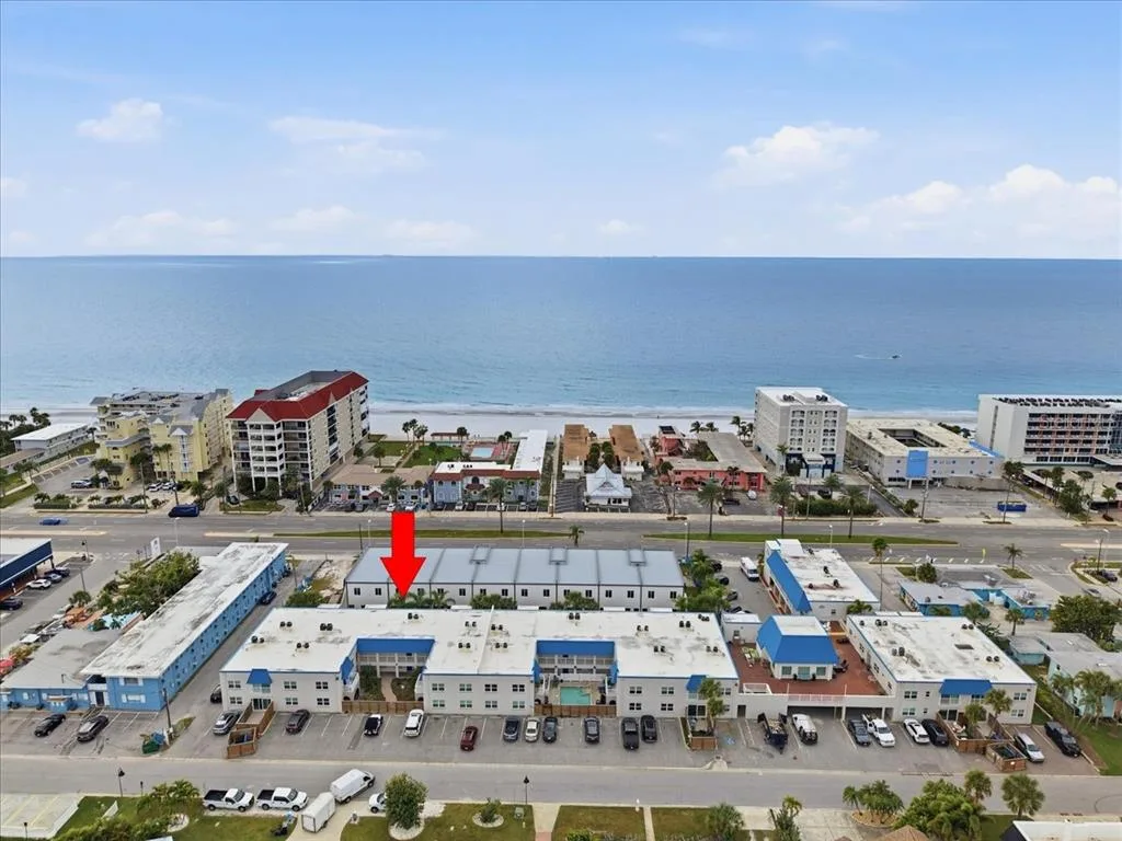 El Mar Condo