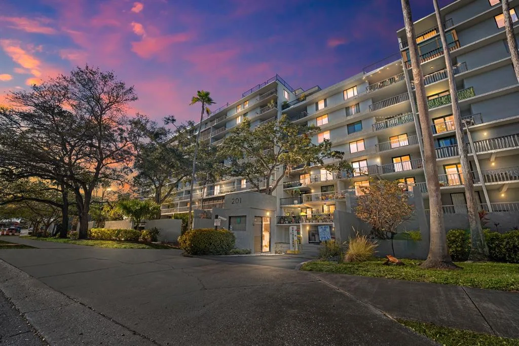 One Laurel Place A Condo