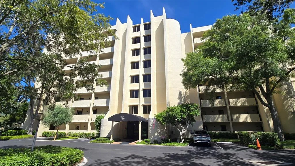 Commodores Cove Condo Ph