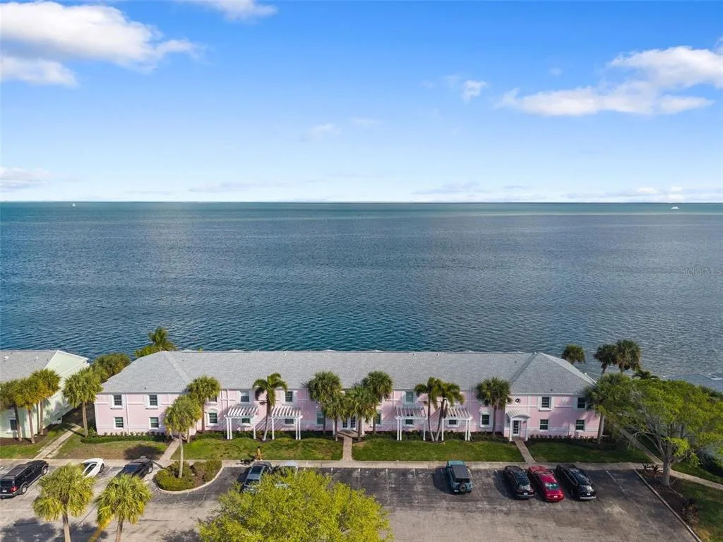 Waterside At Coquina Key South
