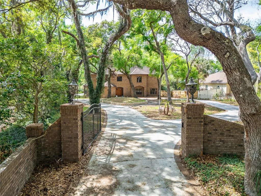 River Rapids Sub