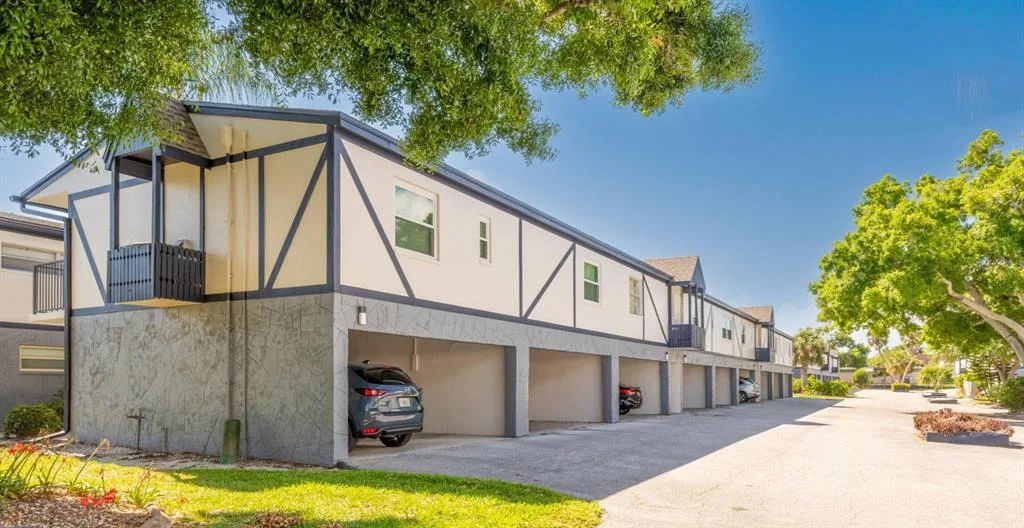 King Arthurs Court Condo
