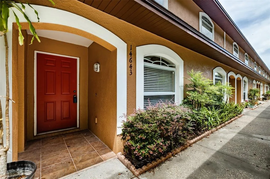 Carrollwood Cove At Emerald Gr