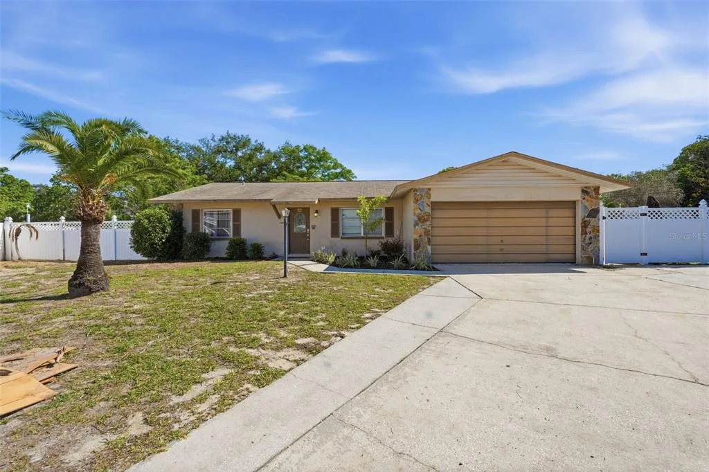 Golden Gateway Homes