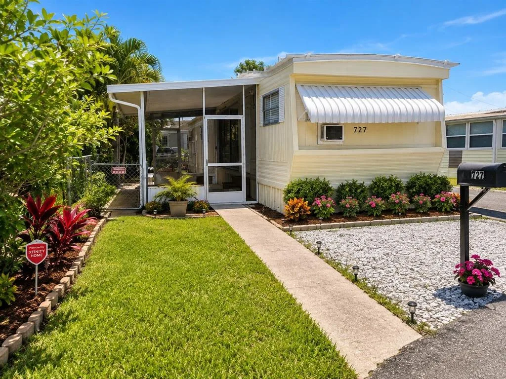 Holiday Village Co-op M/h