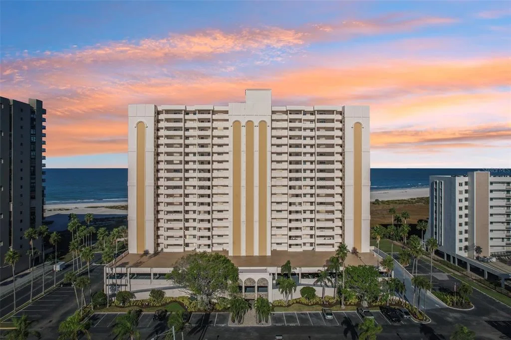 Harbour Light Towers Condo