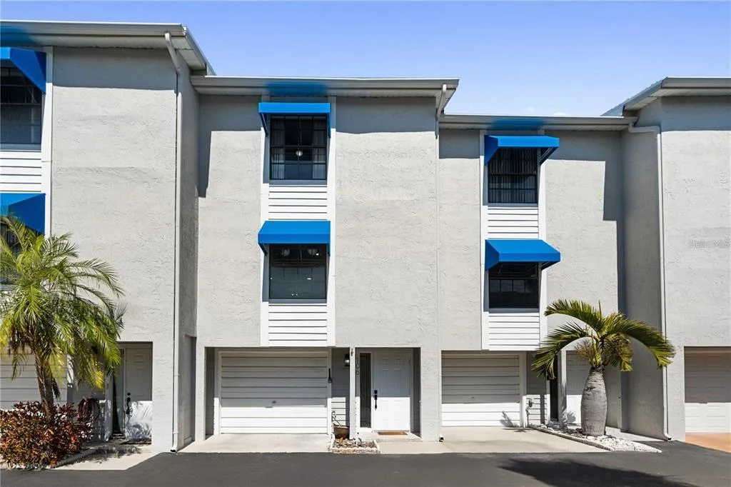 Bayway Condo Ph One