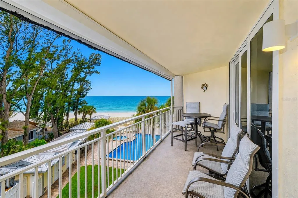 Dolphin Reef Condo