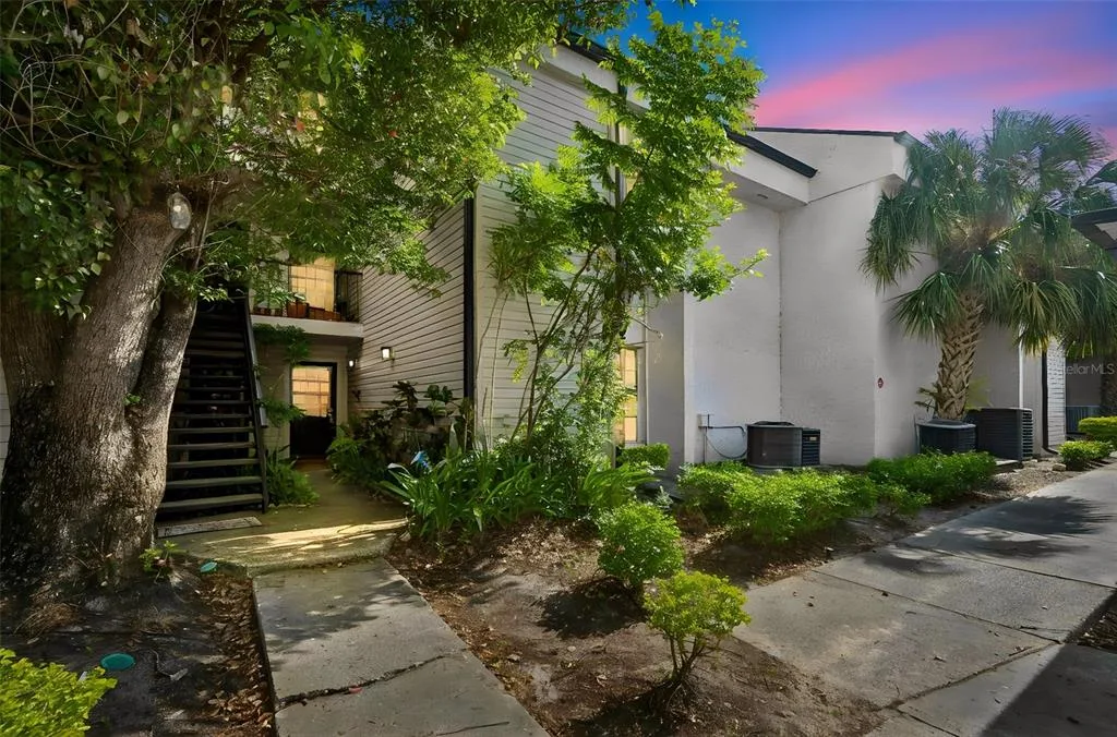 River Oaks Condo I
