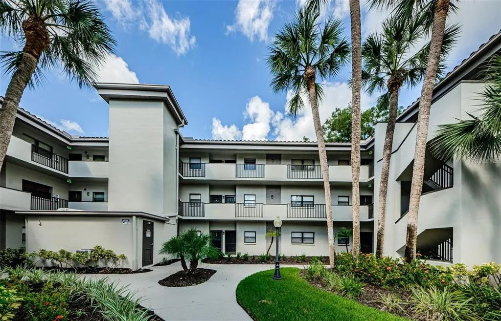 Rustlewood At Countryside Condo