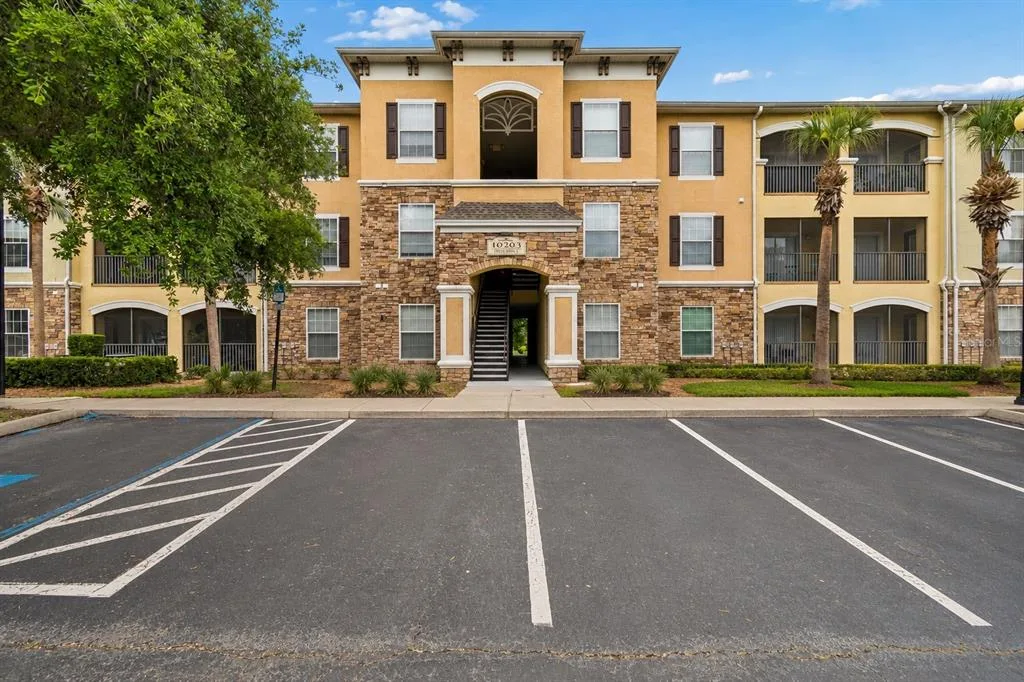 Courtney Palms Condo
