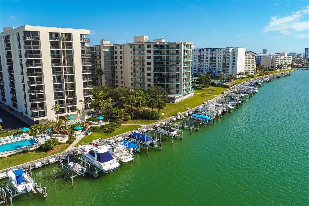 Island Walk Condo