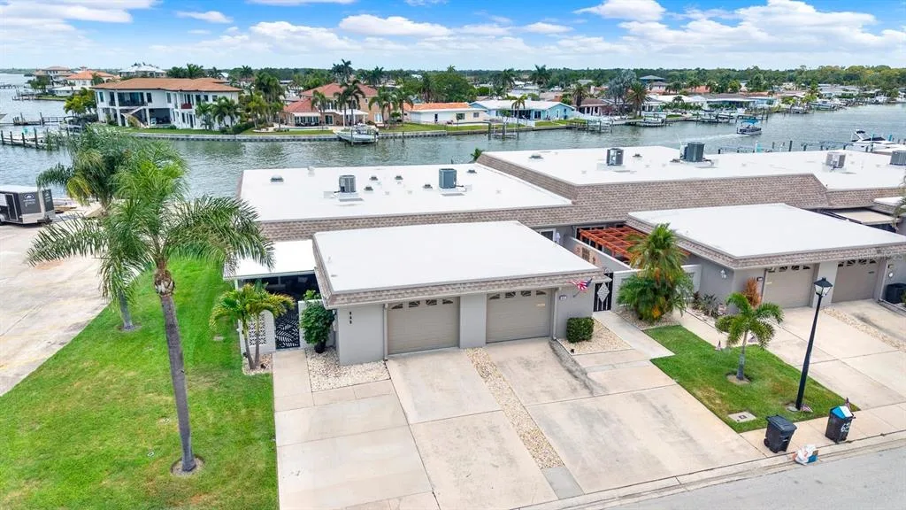 Boca Ciega Point East