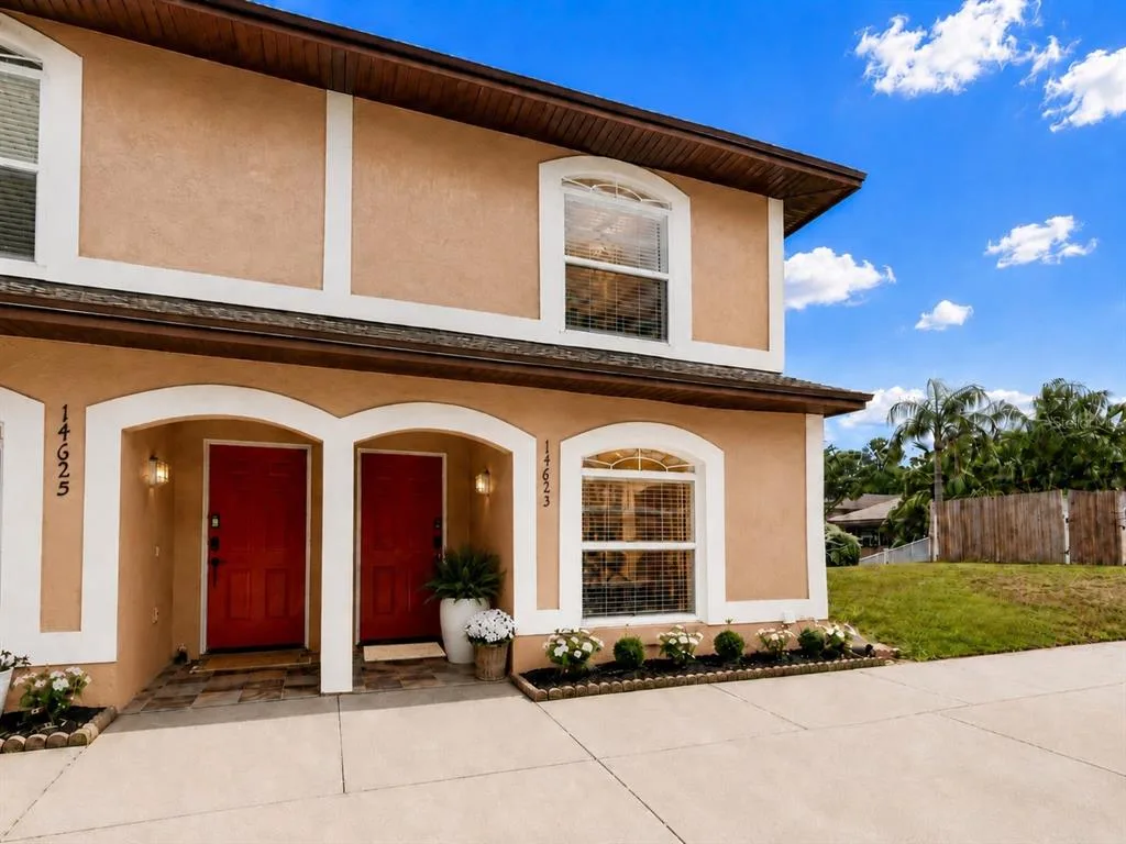 Carrollwood Cove At Emerald Gr