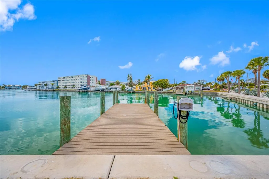 Bahia Shores 1st