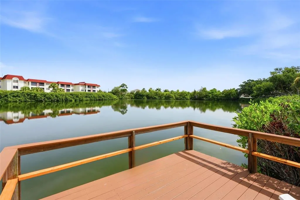 Lake Overlook Apts