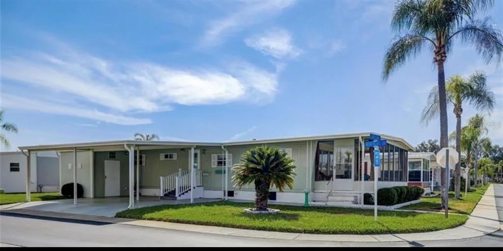 Tarpon Shores Mobile Home Village