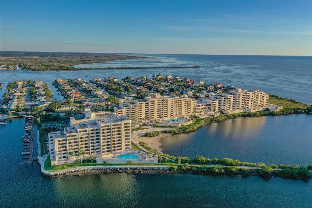 Gulf Island Beach Tennis