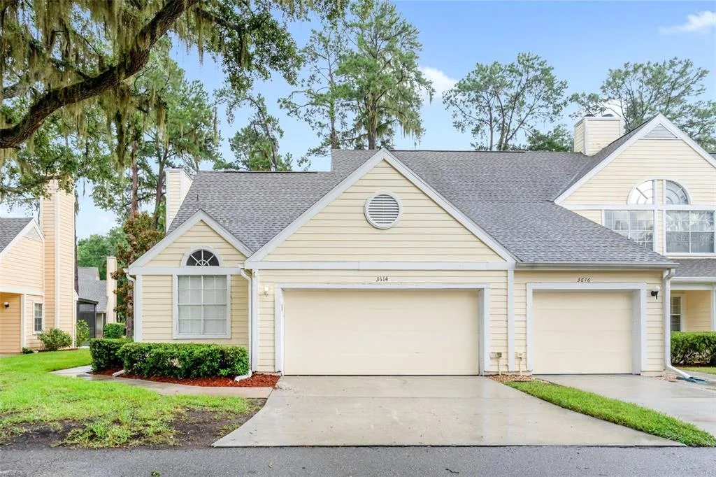 Pine Grove Condo At Bloomingdale