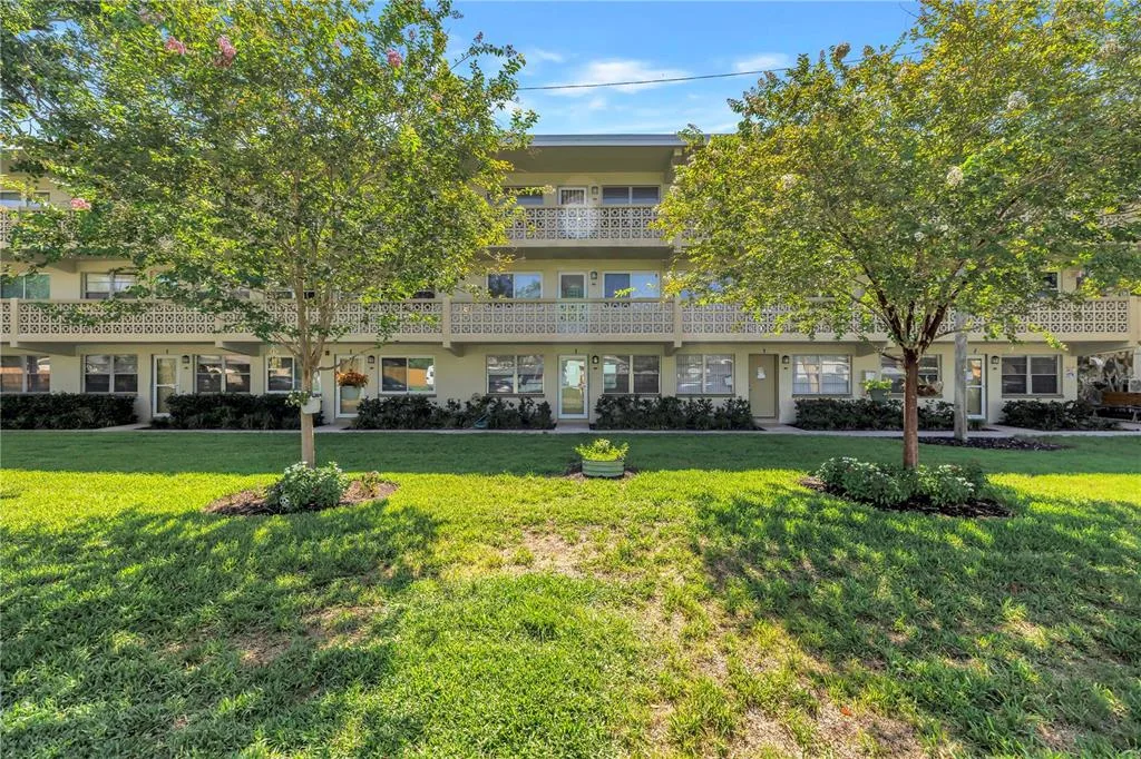 Gateway Square Apts