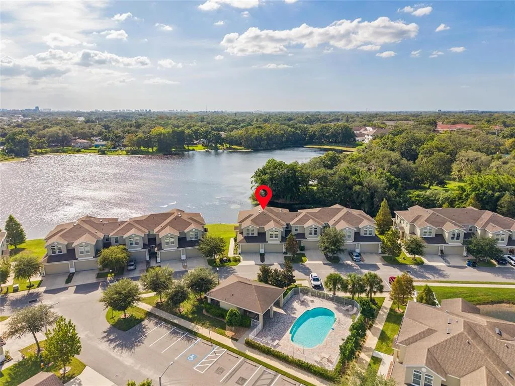 Montclair Lake Twnhms -phase