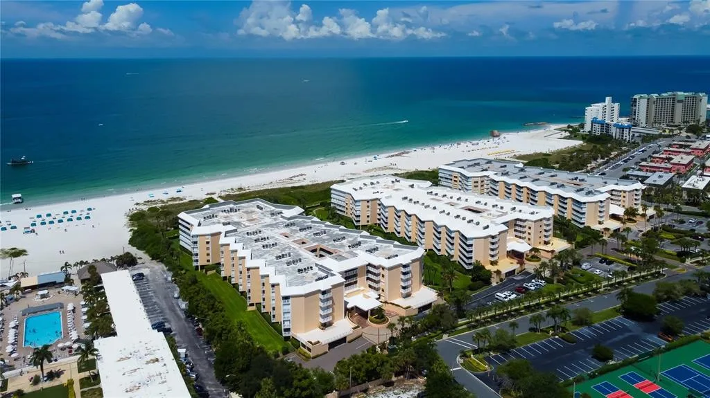 Silver Sands Beach & Racquet Club