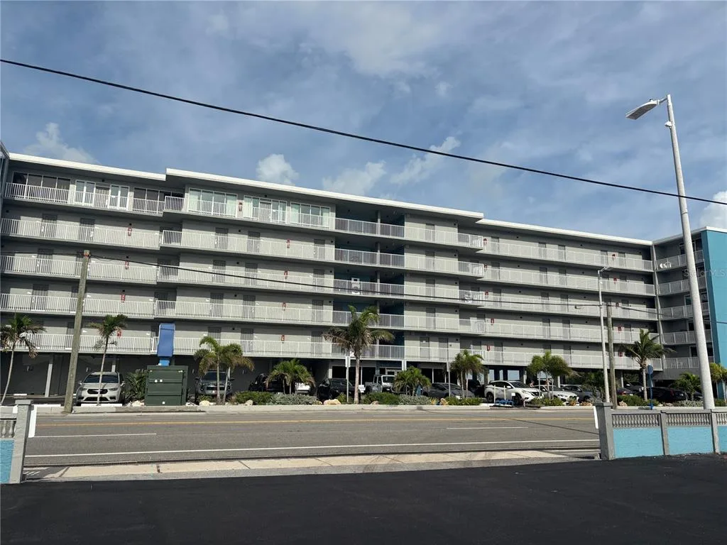Island Inn Condo