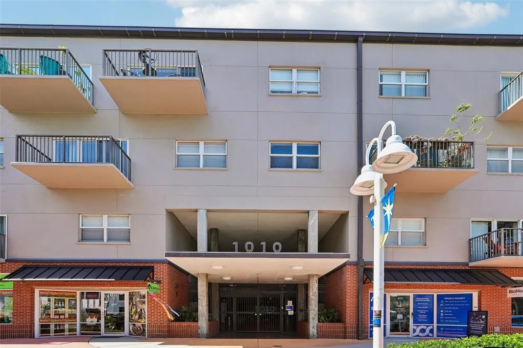 1010 Central Condo