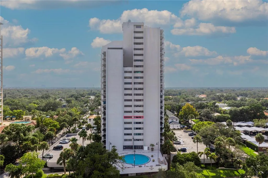 The Pinnacle Apts A Condo