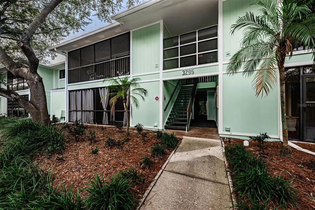 Fox Chase West Condo