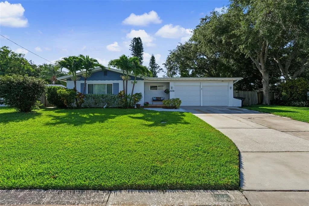 Belleair Manor &