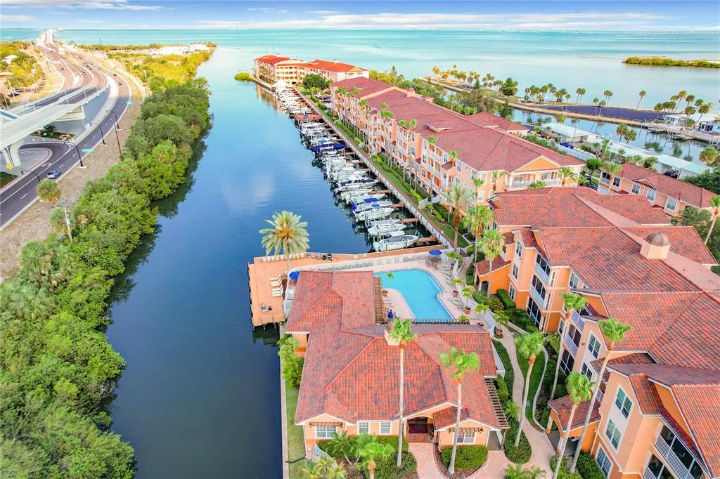 Culbreath Key Bayside Condomin