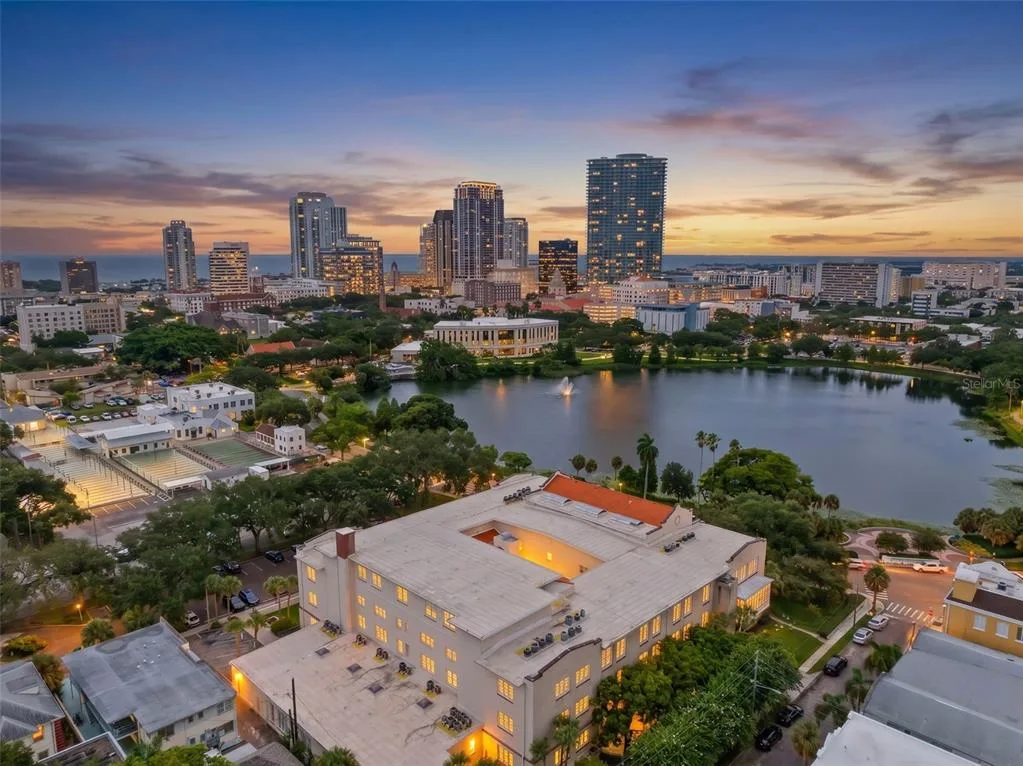 701 Mirror Lake Condo