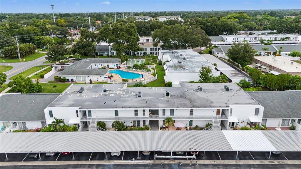 Penthouse Groves