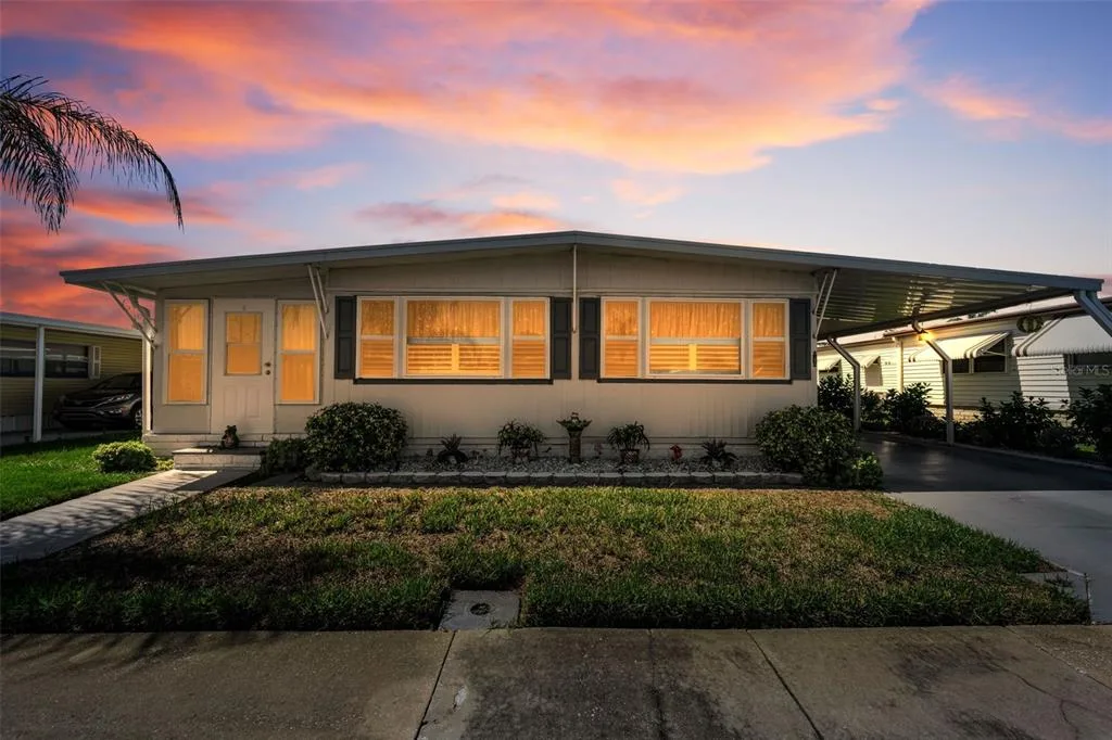 Tarpon Shores Mobile Home Village