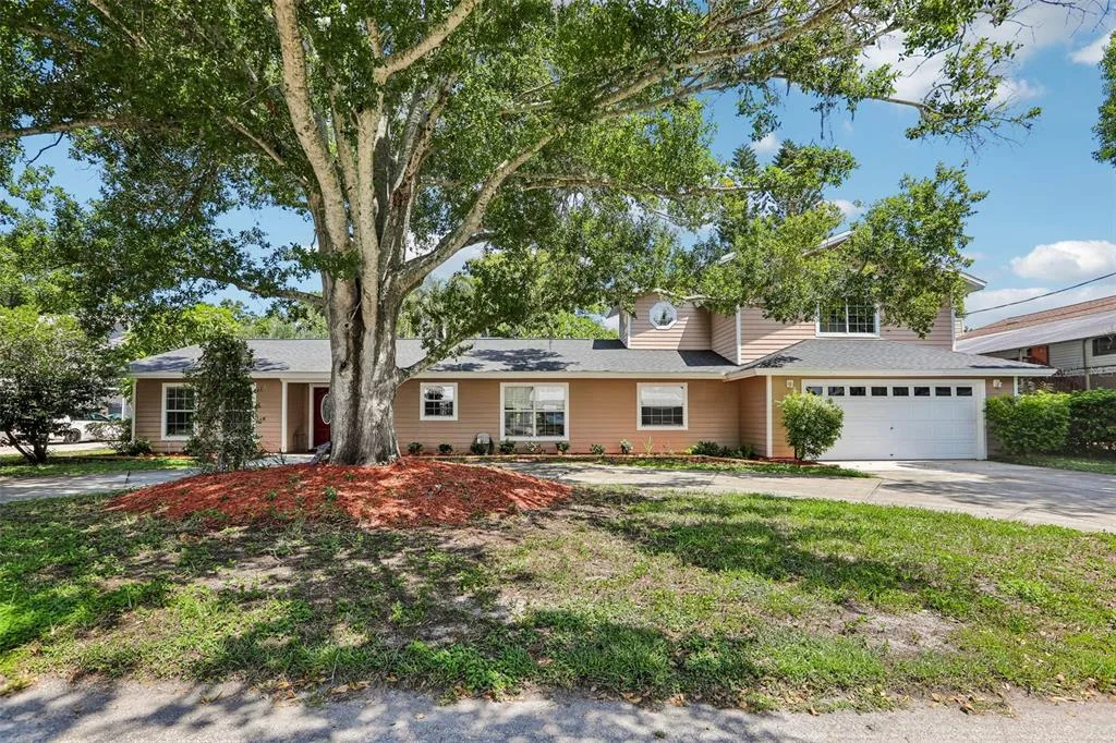 Lake Tarpon Estates